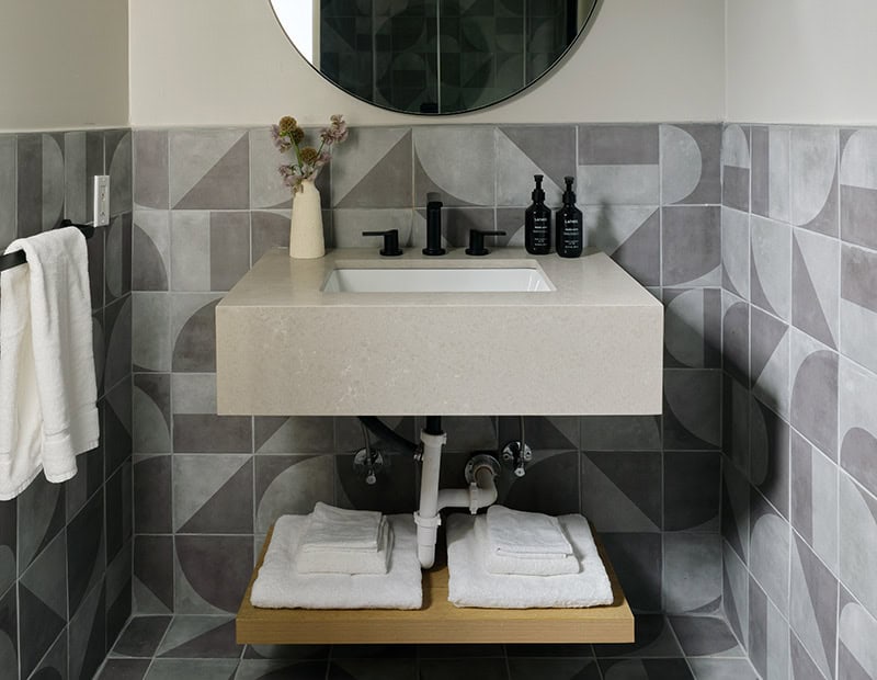 3THE_IVORY-King-Bathroom-all-rooms-copy