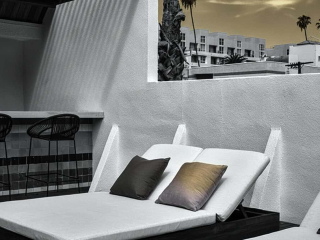 lounge chair